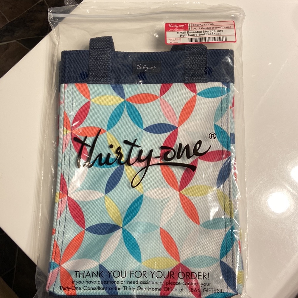 Thirty One Essential Storage Tote - Picture 3 of 3